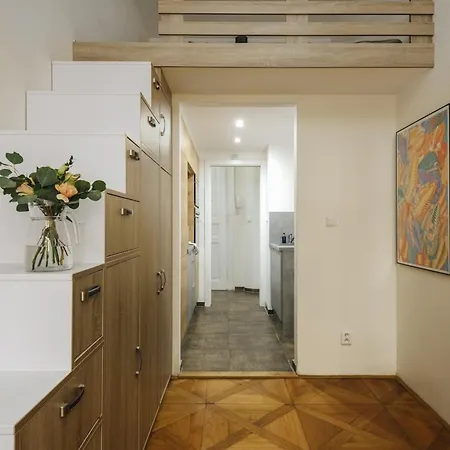 Cozy & Comfortable Walking Anywhere Want Sen 아파트